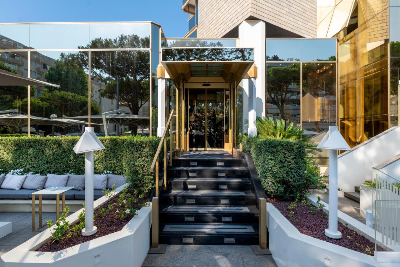 Hotel Ambasciatori Rimini Esterno foto